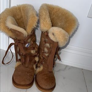 Pajar Tan Shearling Lace-Up Boots